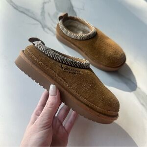 Koolaburra by UGG Kids Suede Slip-On Shoes Chestnut Size 12 Burree Slippers